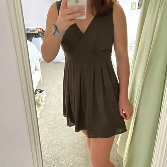 Fit and Flare Dress size 3 - Picture 7 of 8